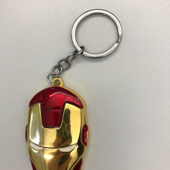 Marvel Iron Man Keychain - Picture 3 of 4